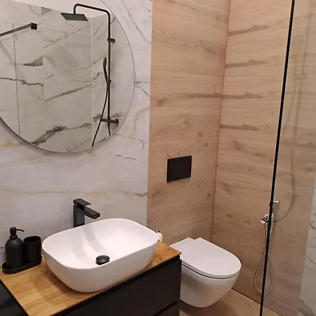 Celnice Nova Seninka 103 * Staré Město